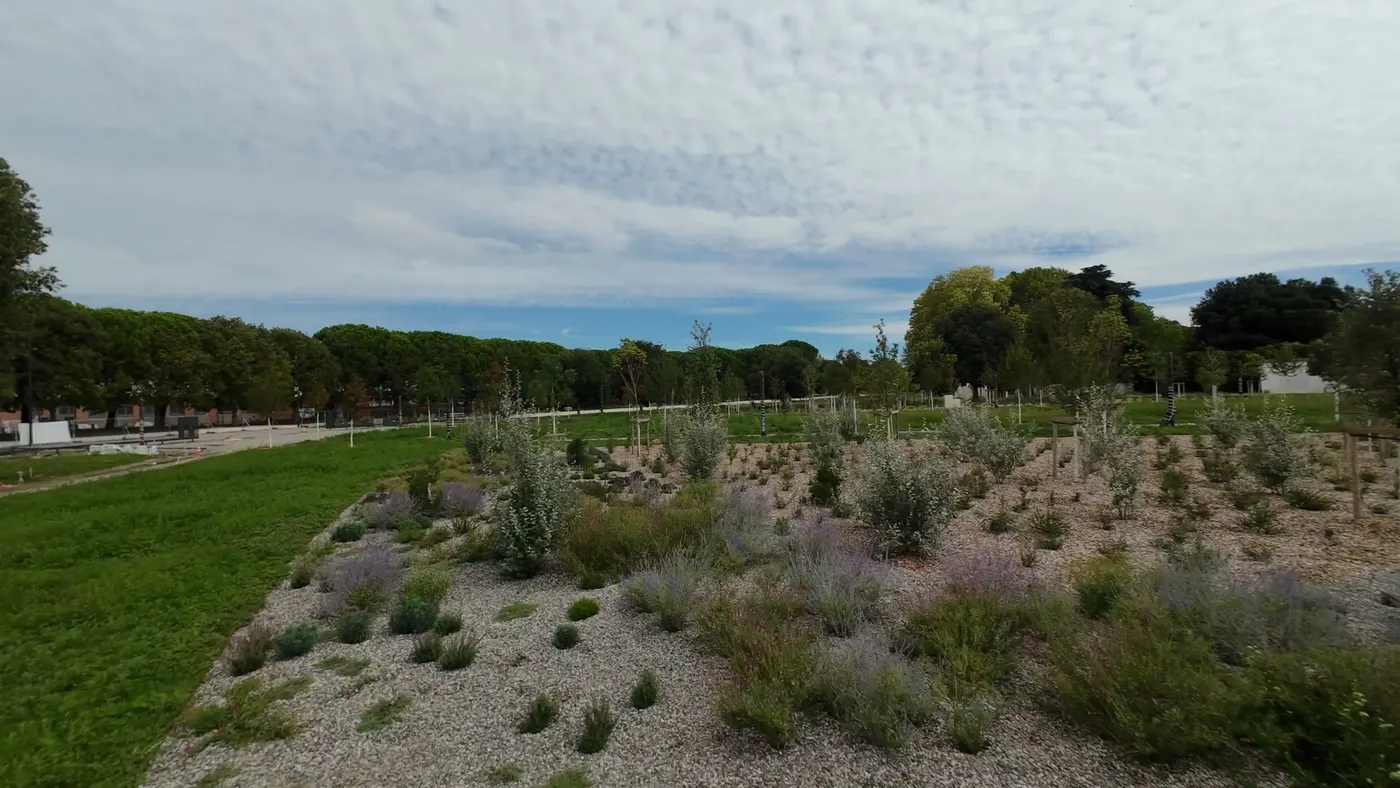 Jardin circulaire du Grand Parc Garonne vu à la verticale, à la fin du chantier